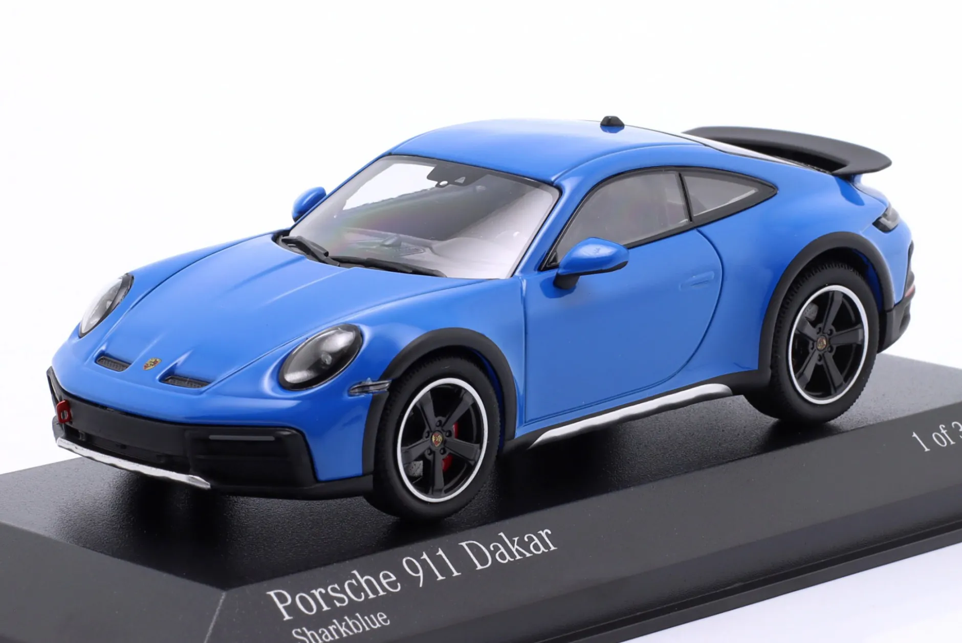 Porsche 911 (992) Dakar Baujahr 2022 sharkblue 1:43 Minichamps