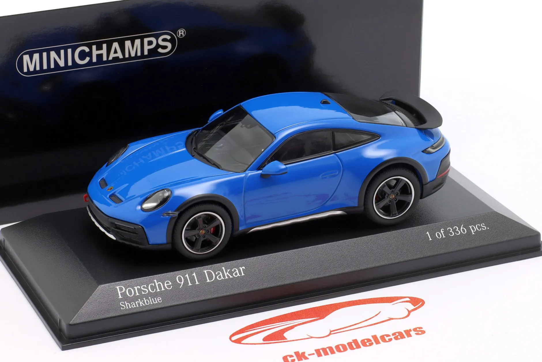 Porsche 911 (992) Dakar Baujahr 2022 sharkblue 1:43 Minichamps