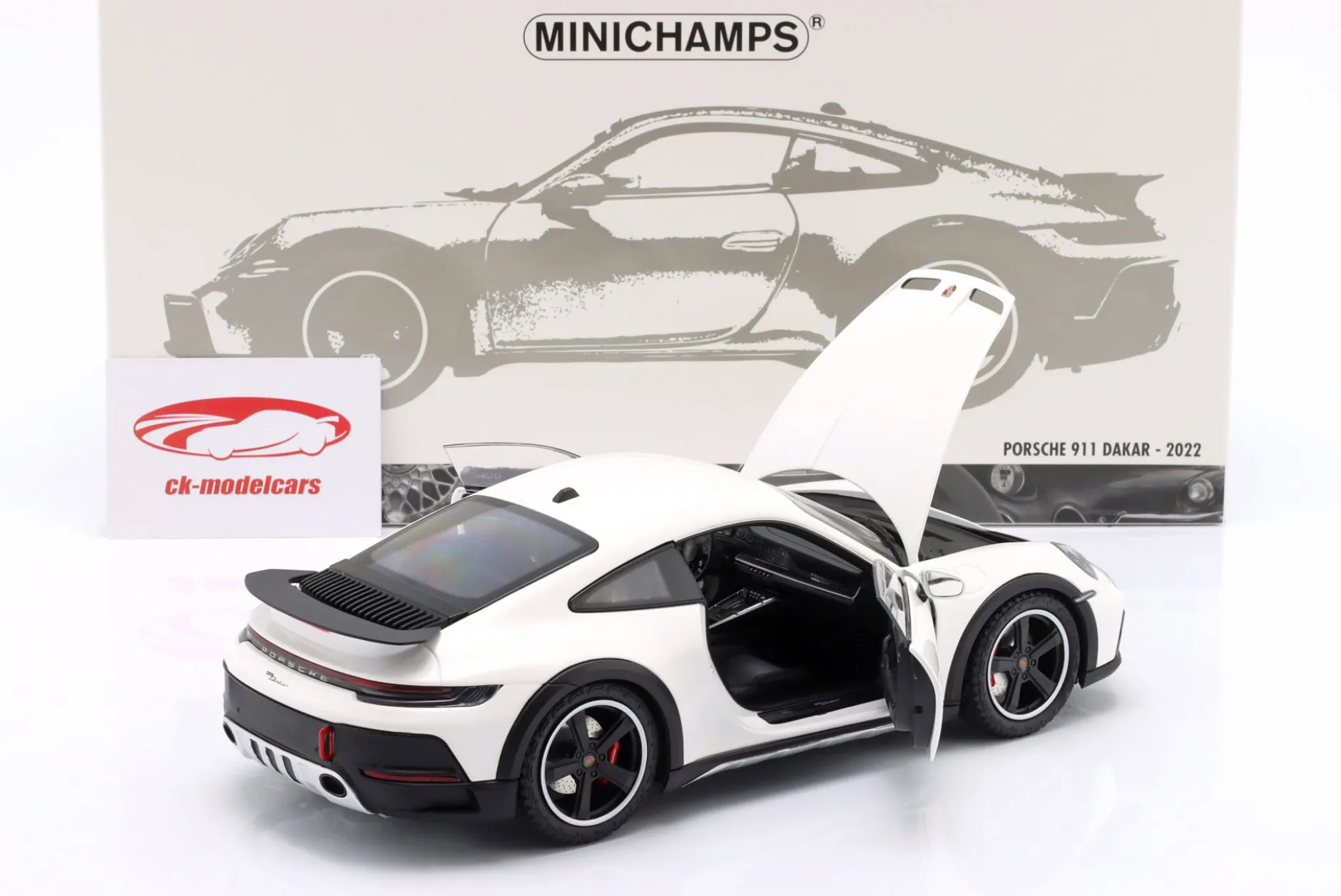 Porsche 911 (992) Dakar Baujahr 2022 weiß 1:18 Minichamps