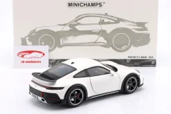 Porsche 911 (992) Dakar Baujahr 2022 weiß 1:18 Minichamps