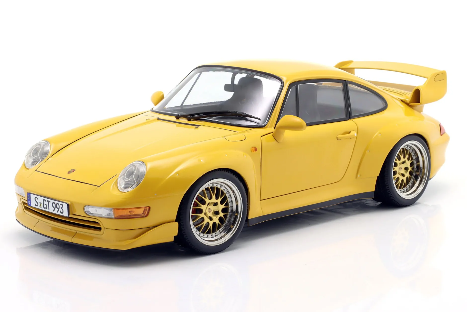 Porsche 911 (993) GT2 Baujahr 1996 gelb / BBS Felgen 1:12 KK-Scale