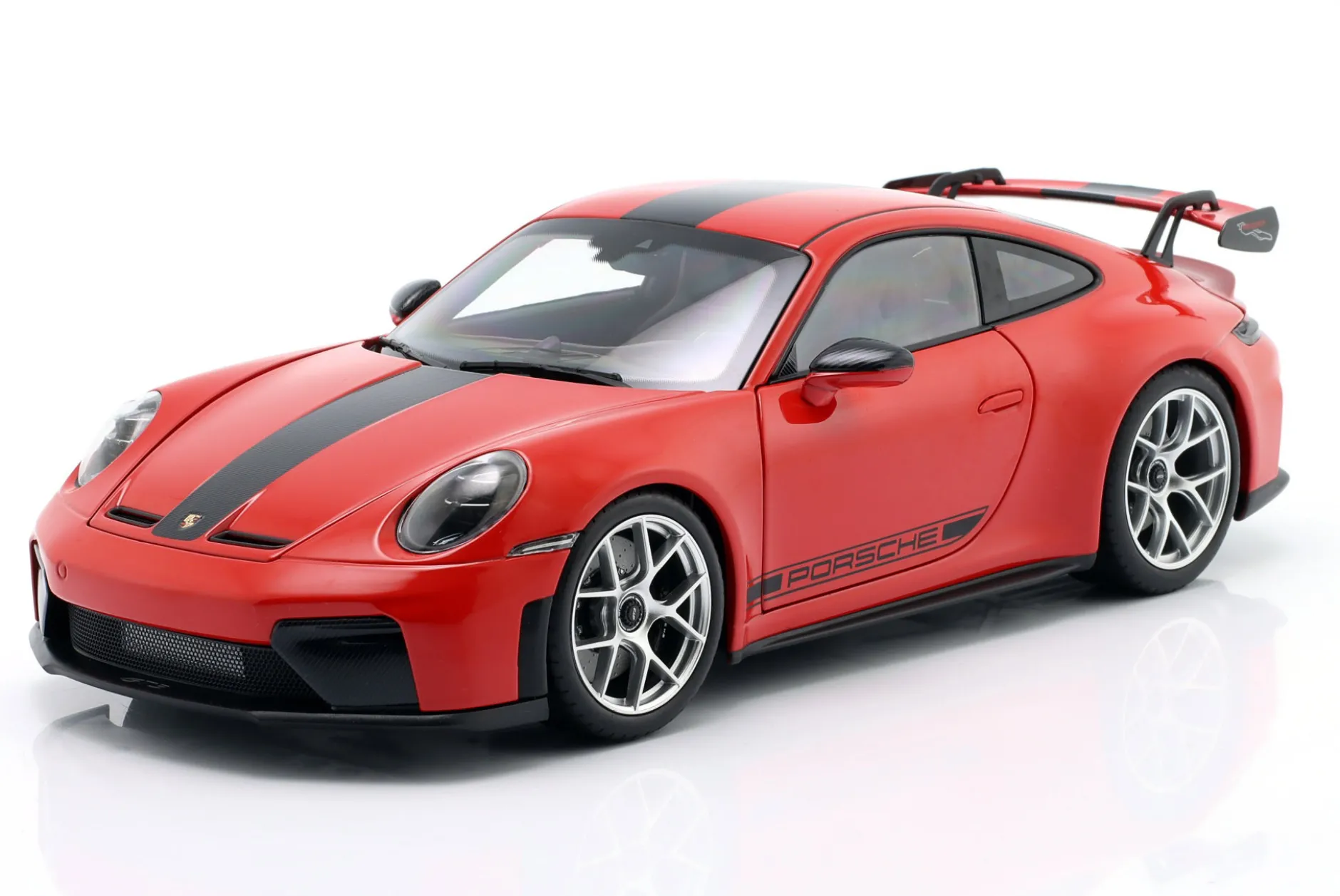 Porsche 911 GT3 (992.2) Baujahr 2025 indischrot 1:18 Norev