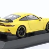 Porsche 911 (992) GT3 Baujahr 2020 racing gelb 1:43 Minichamps