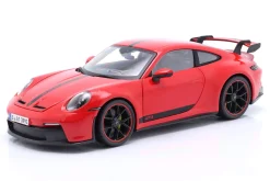 Porsche 911 (992) GT3 Baujahr 2022 rot 1:18 Maisto