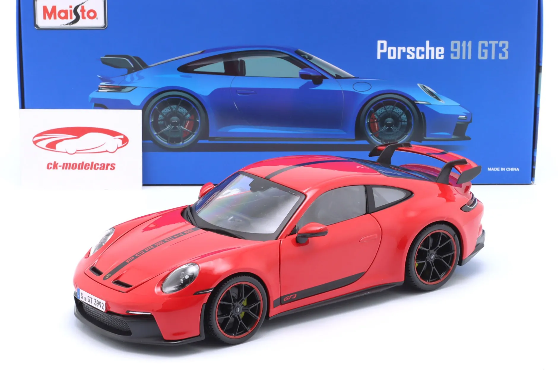 Porsche 911 (992) GT3 Baujahr 2022 rot 1:18 Maisto
