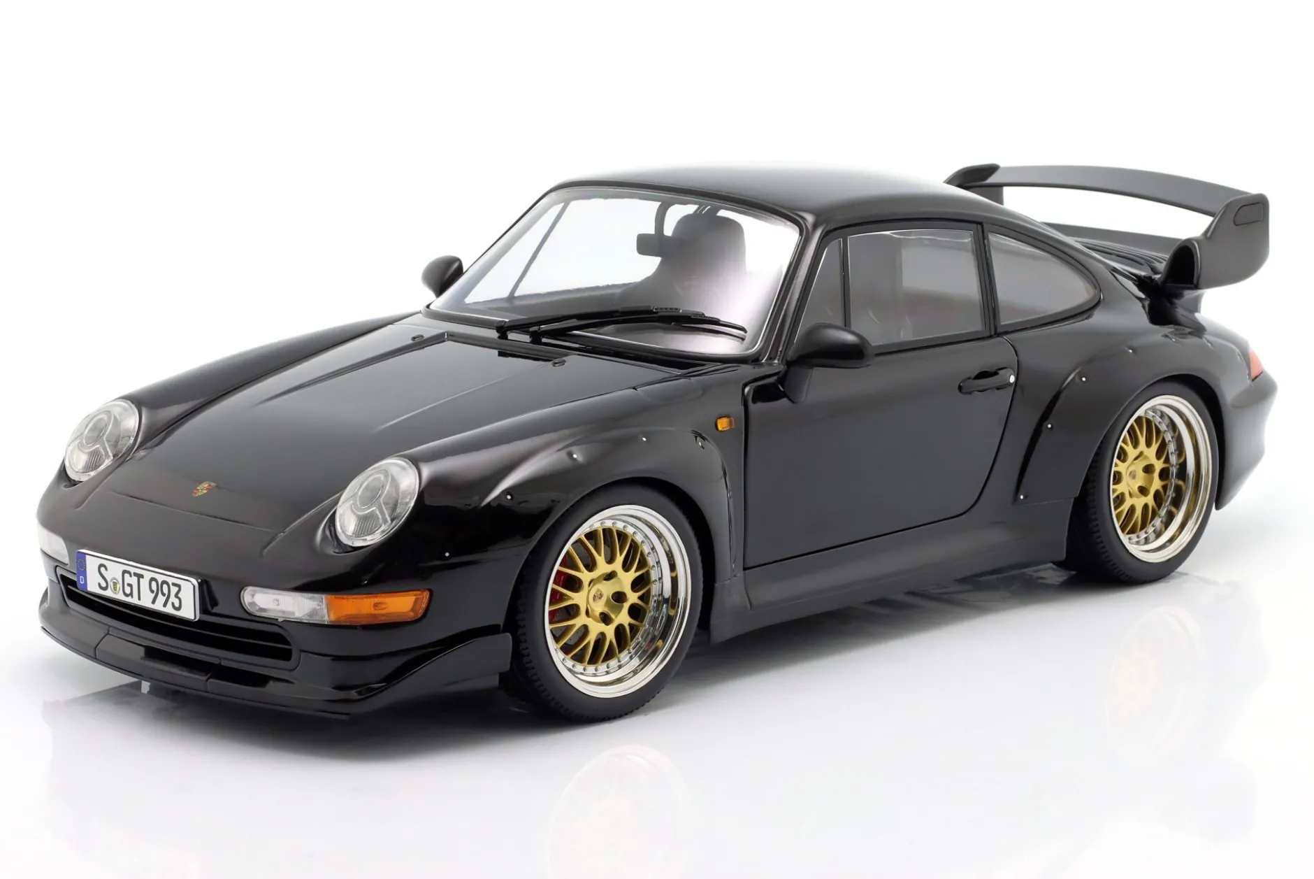 Porsche 911 (993) GT2 Baujahr 1996 schwarz / BBS Felgen 1:12 KK-Scale