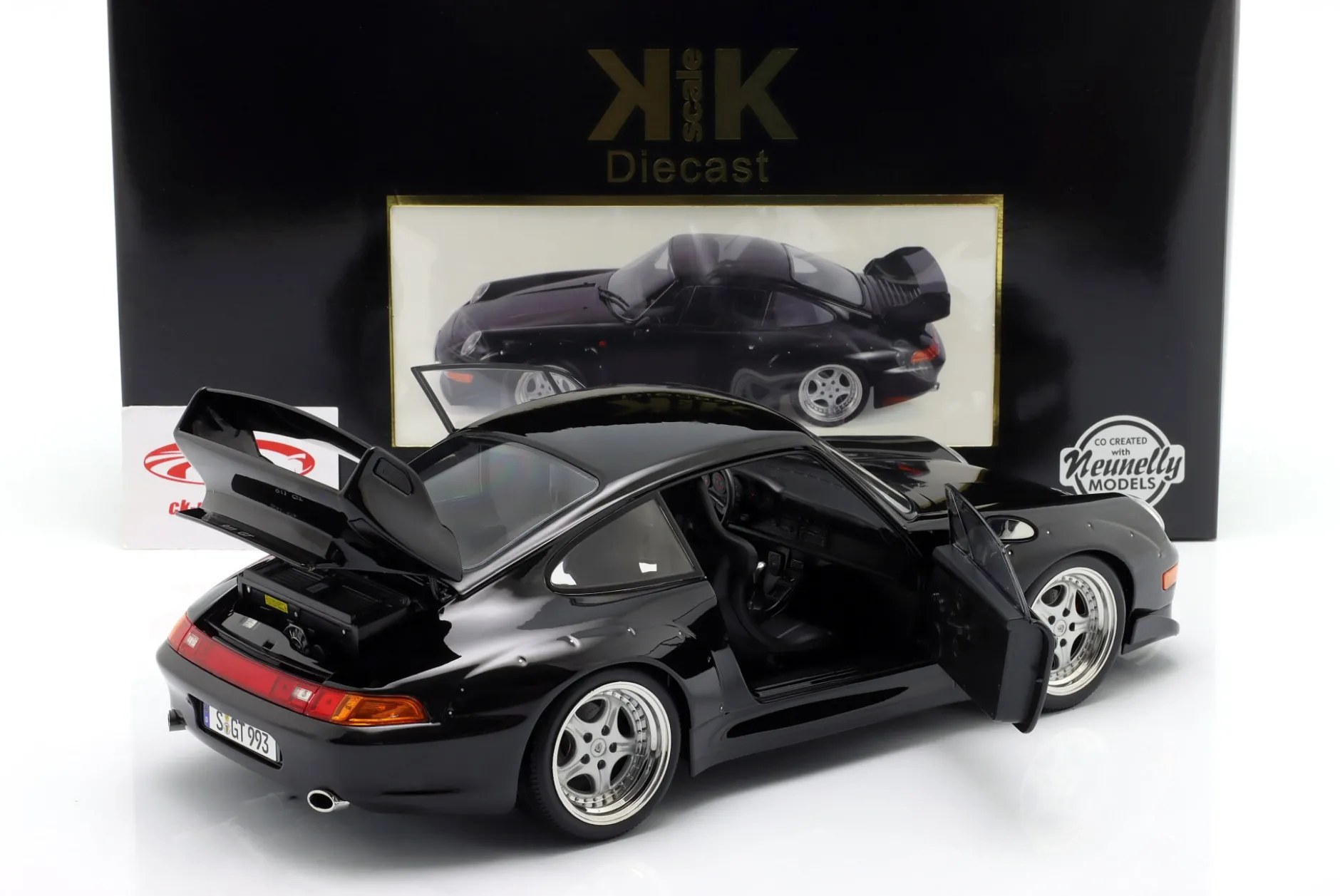 Porsche 911 (993) GT2 Baujahr 1996 schwarz / Speedline Felgen 1:12 KK-Scale