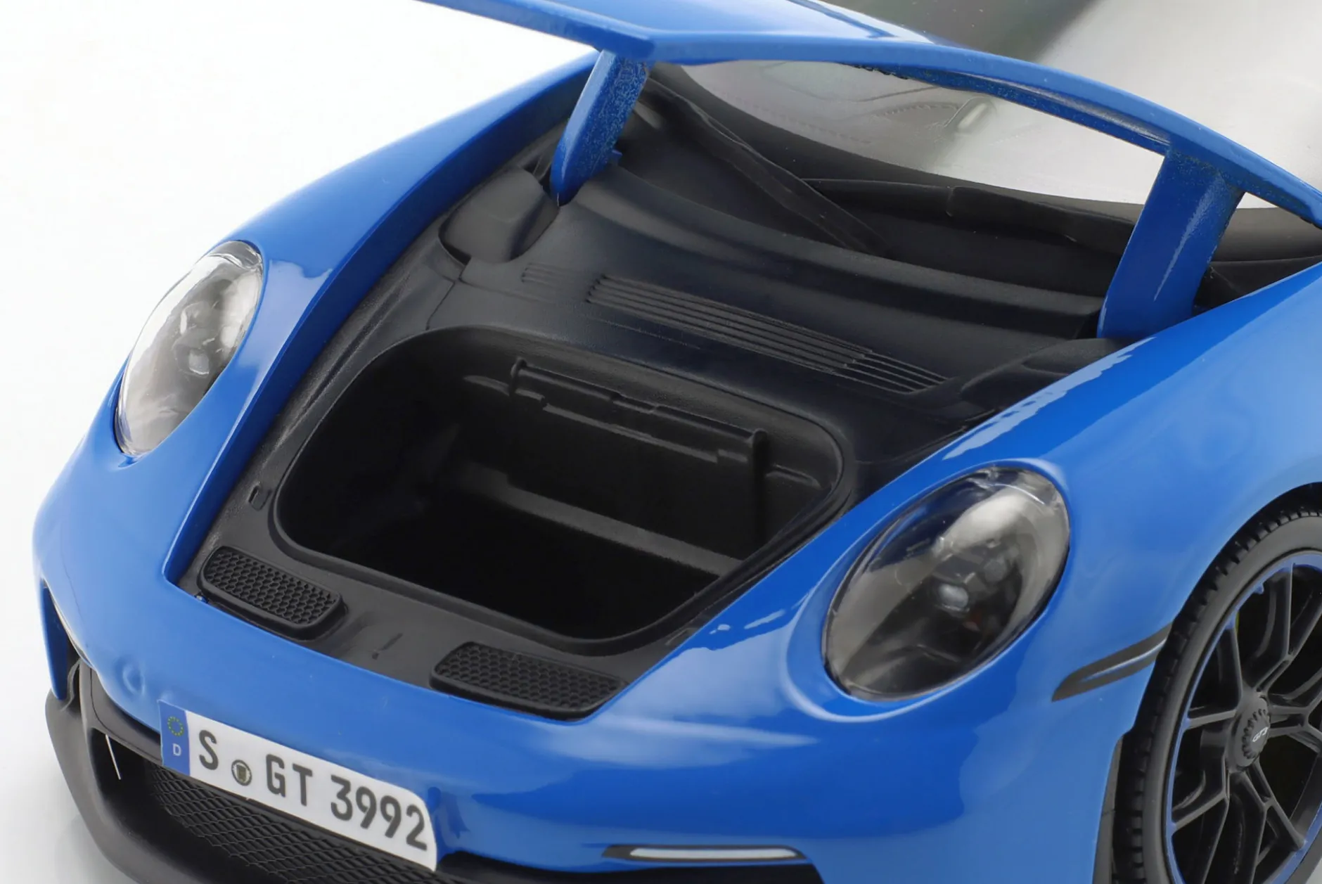 Porsche 911 (992) GT3 Baujahr 2022 shark blue 1:18 Maisto