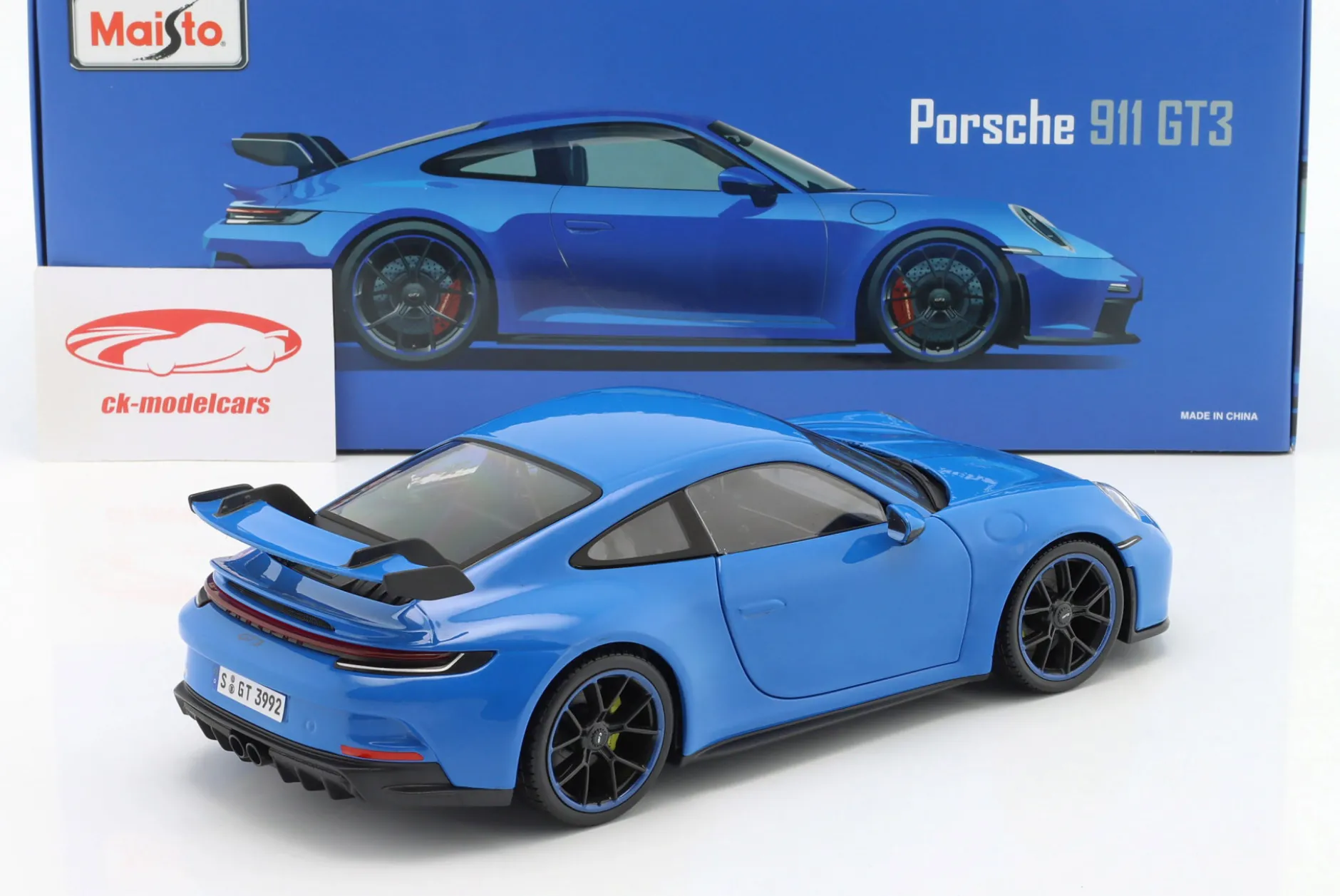 Porsche 911 (992) GT3 Baujahr 2022 shark blue 1:18 Maisto