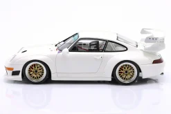 Porsche 911 (993) GT2 Evo Baujahr 1995 Grand Prix weiß 1:18 GT-Spirit