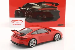 Porsche 911 (992) GT3 2021 indischrot / silberne Felgen 1:18 Minichamps