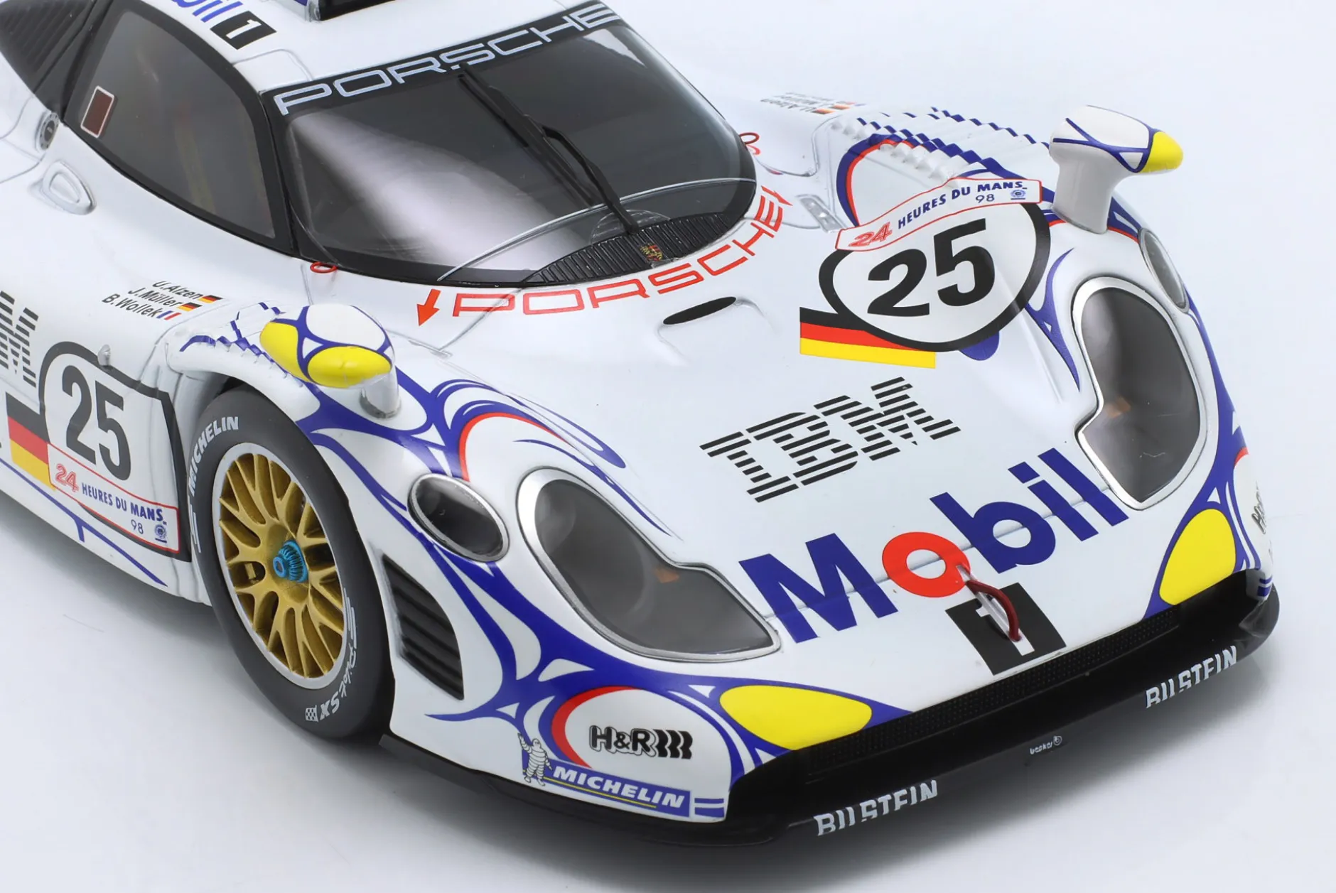 Porsche 911 GT1 #25 2nd 24h LeMans 1998 Müller, Alzen, Wollek 1:18 WERK83