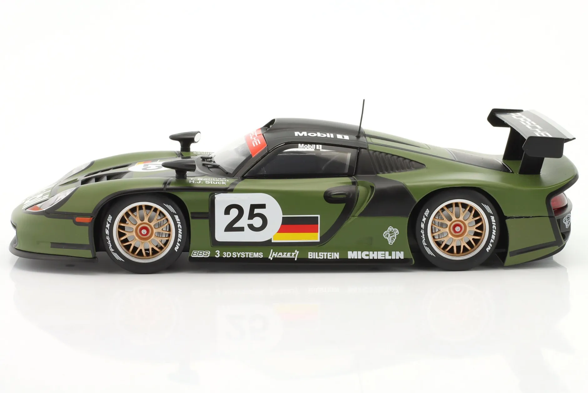 Porsche 911 GT1 #25 Pre-Qualifying 24h LeMans 1997 Porsche AG 1:18 WERK83