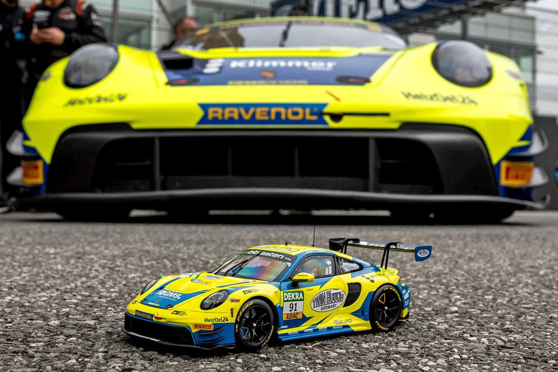 Porsche 911 GT3 R #91 ADAC GT Masters 2023 Gehrsitz, Müller 1:18 Minichamps