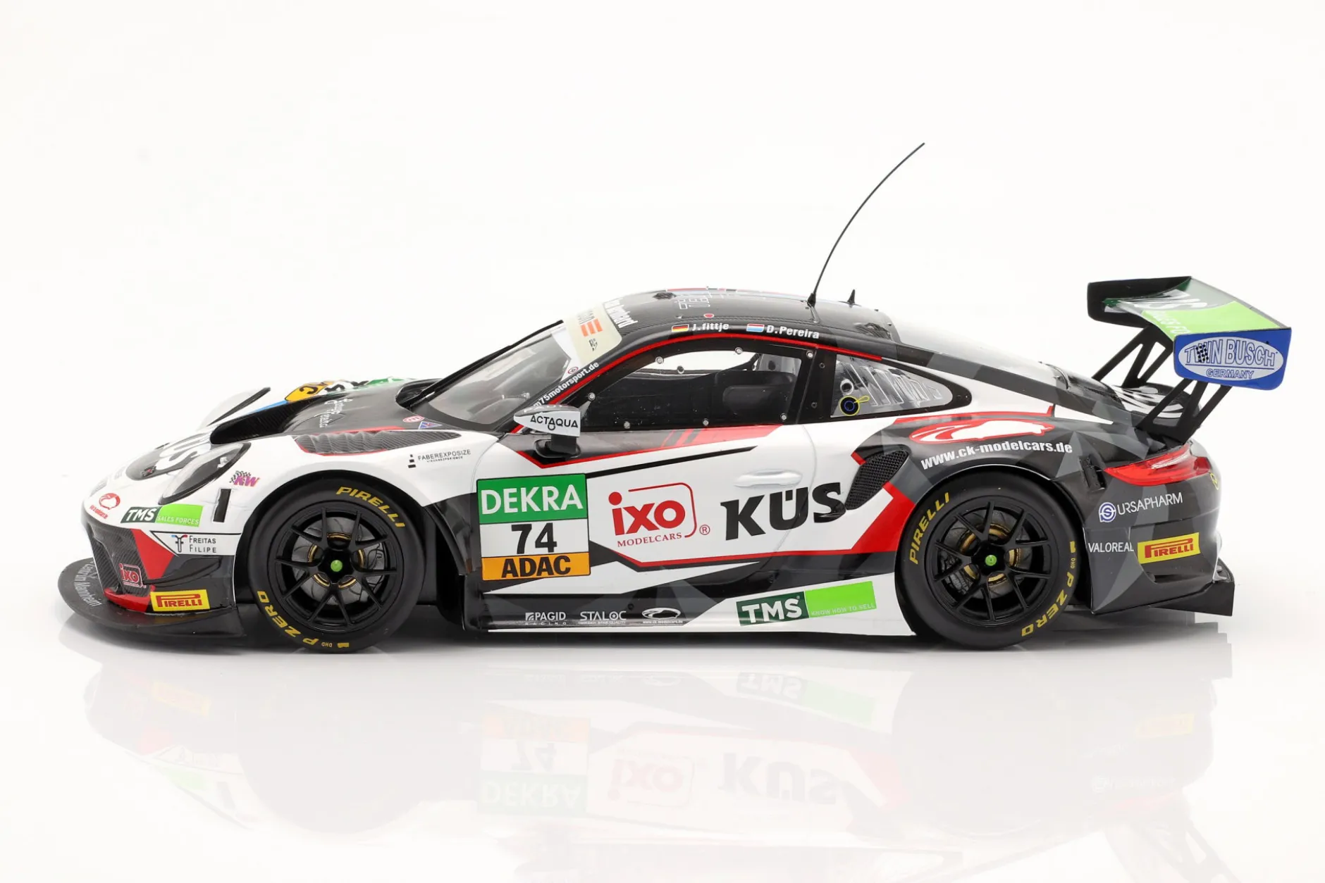 Porsche 911 GT3 R #74 ADAC GT Masters 2021 KÜS Team75 Bernhard 1:18 Ixo
