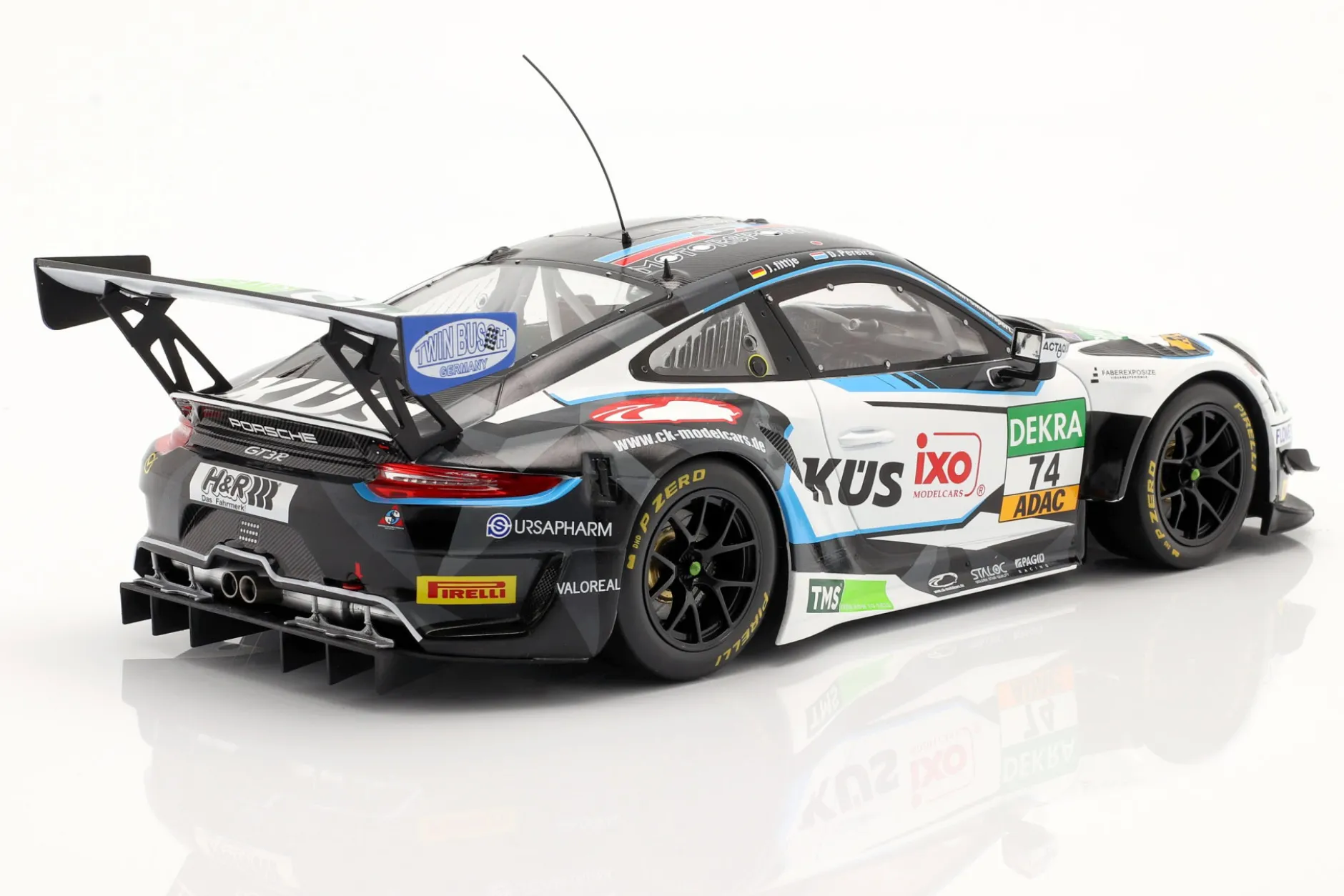 Porsche 911 GT3 R #74 ADAC GT Masters 2021 KÜS Team75 Bernhard 1:18 Ixo