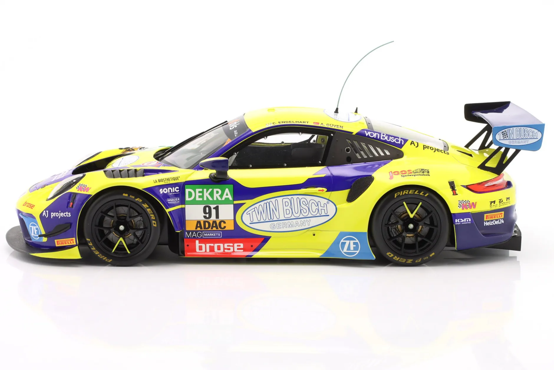 Porsche 911 GT3 R #91 ADAC GT Masters Vize Champions 2022 Engelhart, Güven 1:18 Ixo