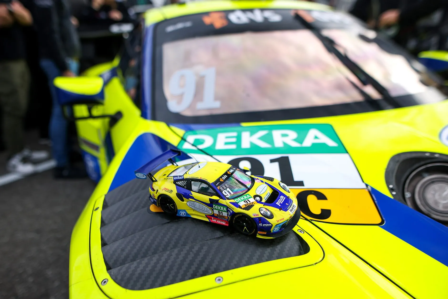 Porsche 911 GT3 R #91 ADAC GT Masters Vize Champions 2022 Engelhart, Güven 1:18 Ixo