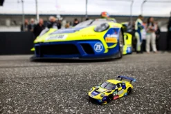 Porsche 911 GT3 R #91 ADAC GT Masters Vize Champions 2022 Engelhart, Güven 1:18 Ixo