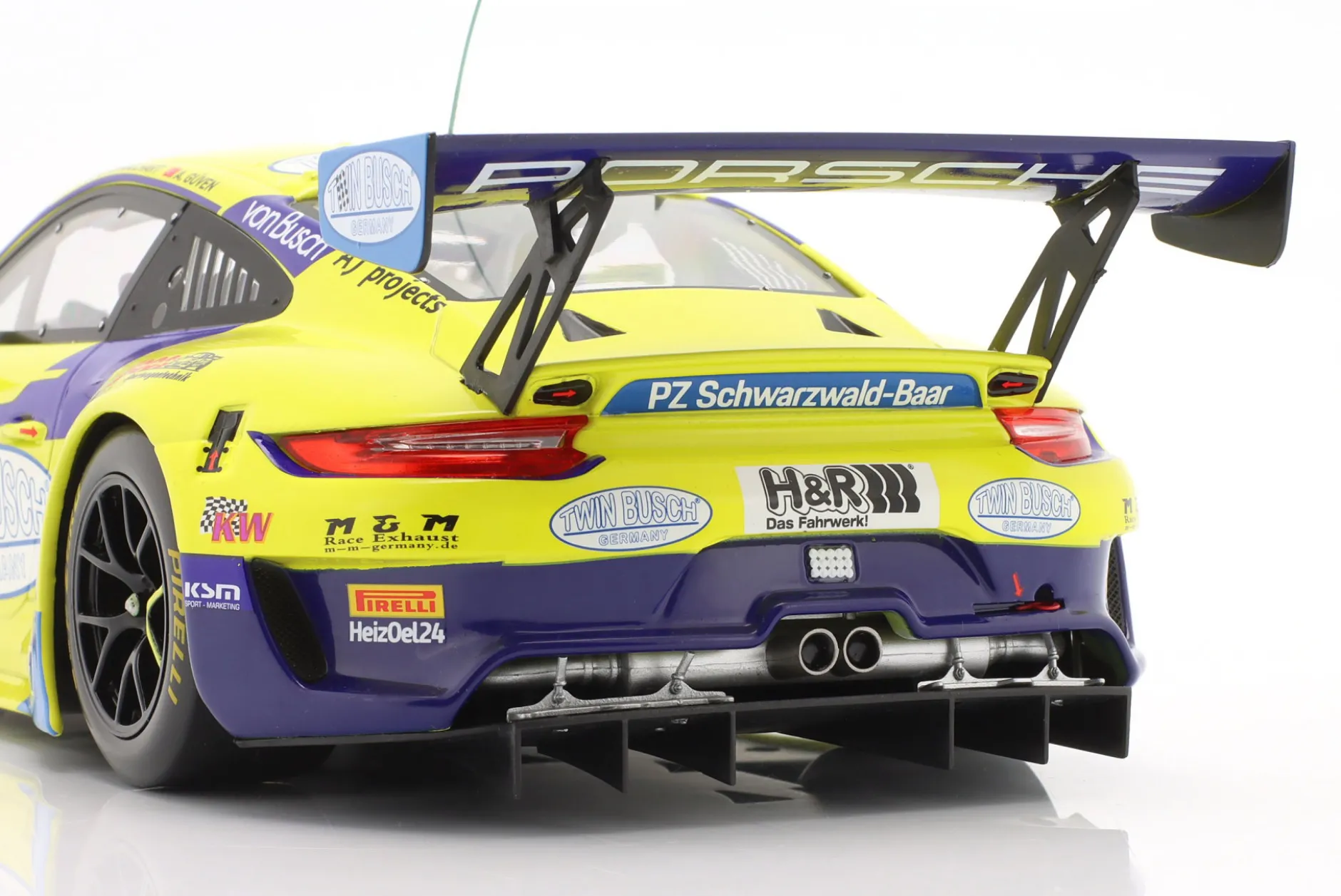 Porsche 911 GT3 R #91 ADAC GT Masters Vize Champions 2022 Engelhart, Güven 1:18 Ixo