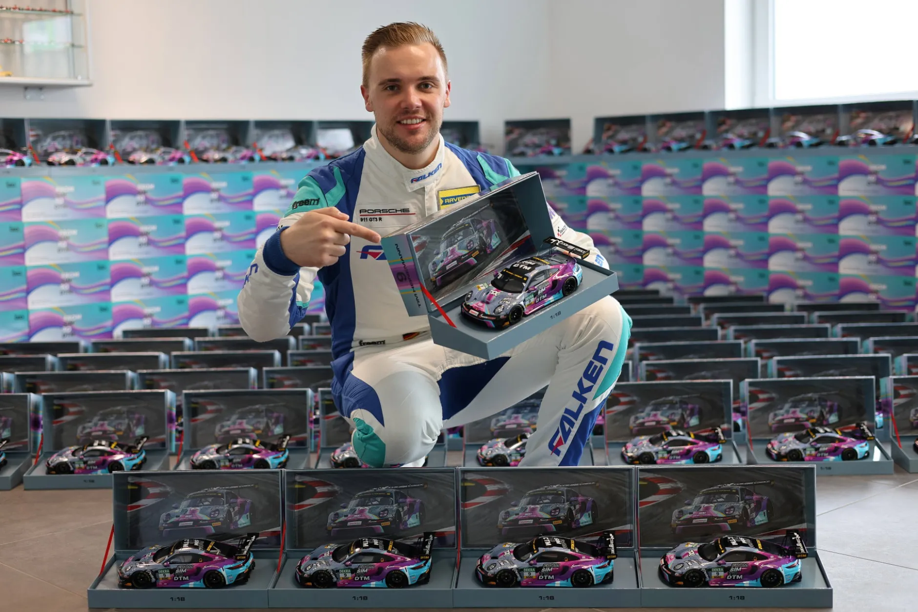 Porsche 911 (992) GT3 R #9 DTM 2023 Tim Heinemann 1:18 Ixo