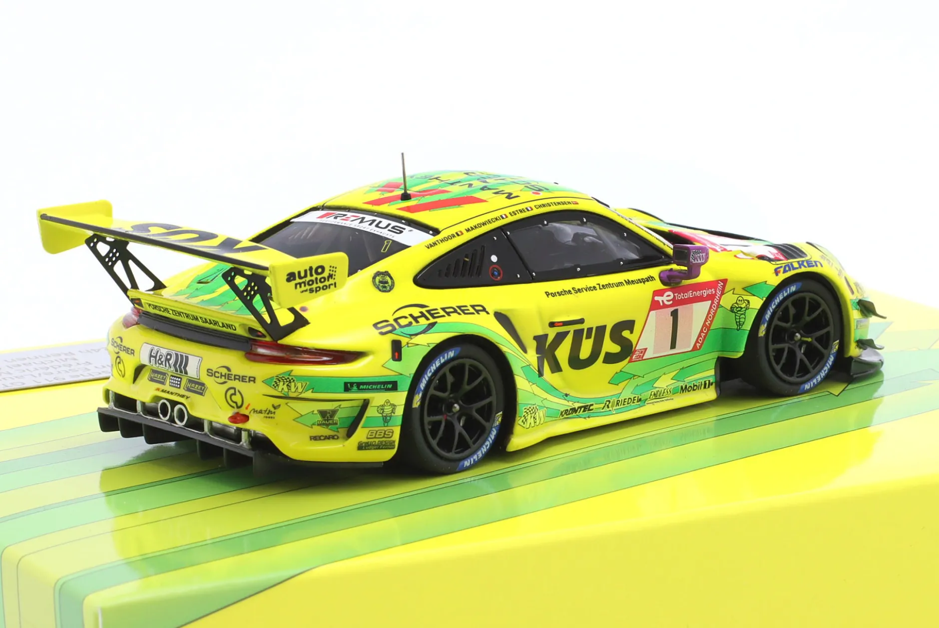 Porsche 911 GT3 R #1 24h Nürburgring 2022 Manthey Grello 1:43 Minichamps