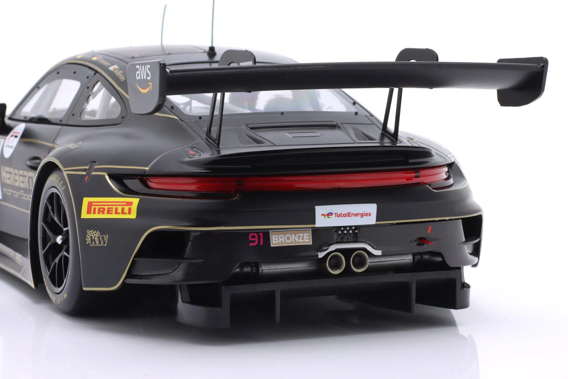 Porsche 911 GT3 R (992) #91 24h Spa 2025 Herberth Motorsport 1:18 Ixo