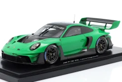 Porsche 911 (992) GT3 R Rennsport Baujahr 2023 viper grün 1:18 Spark