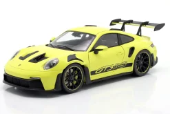 Porsche 911 (992) GT3 RS Baujahr 2024 neon lime 1:18 Solido
