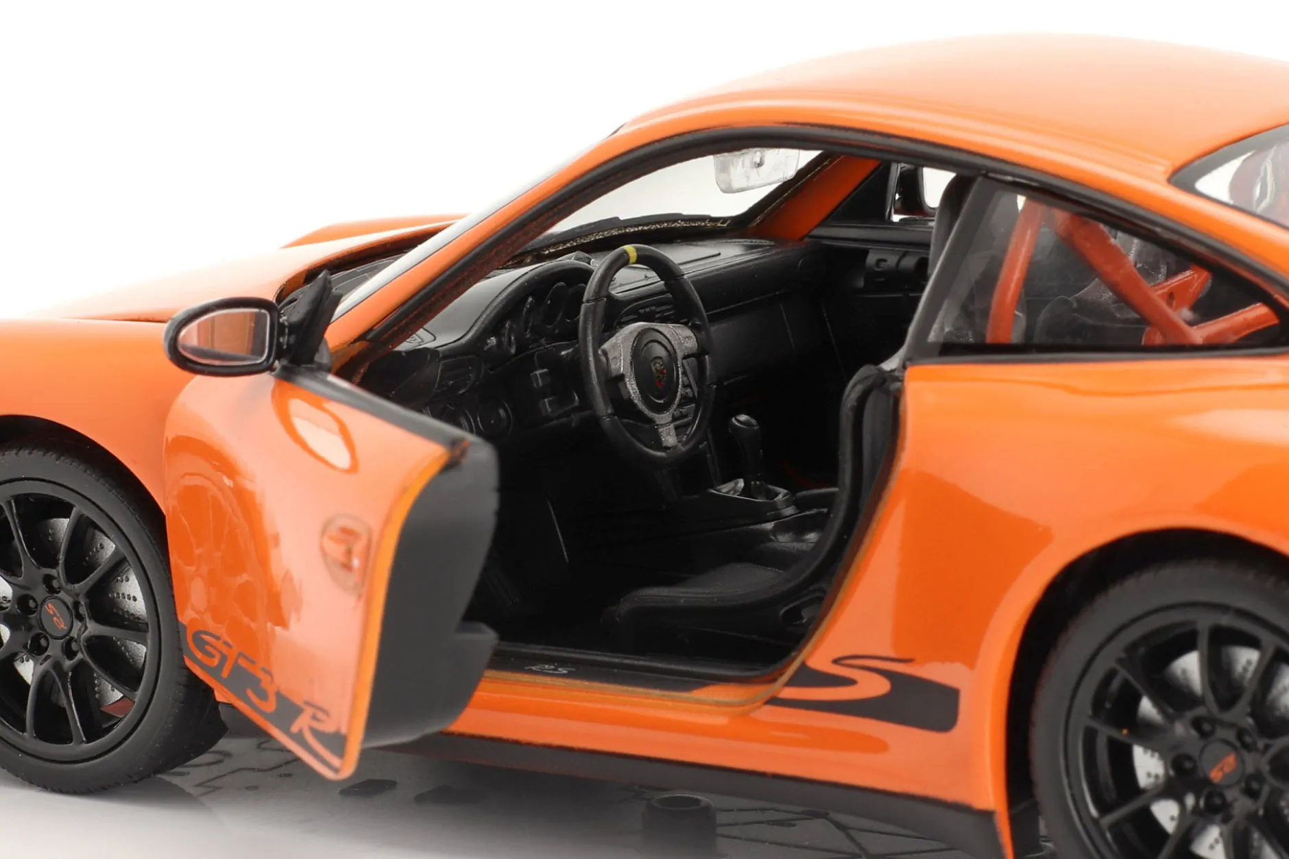 Porsche 911 (997) GT3 RS Baujahr 2007 orange / schwarz 1:24 Welly
