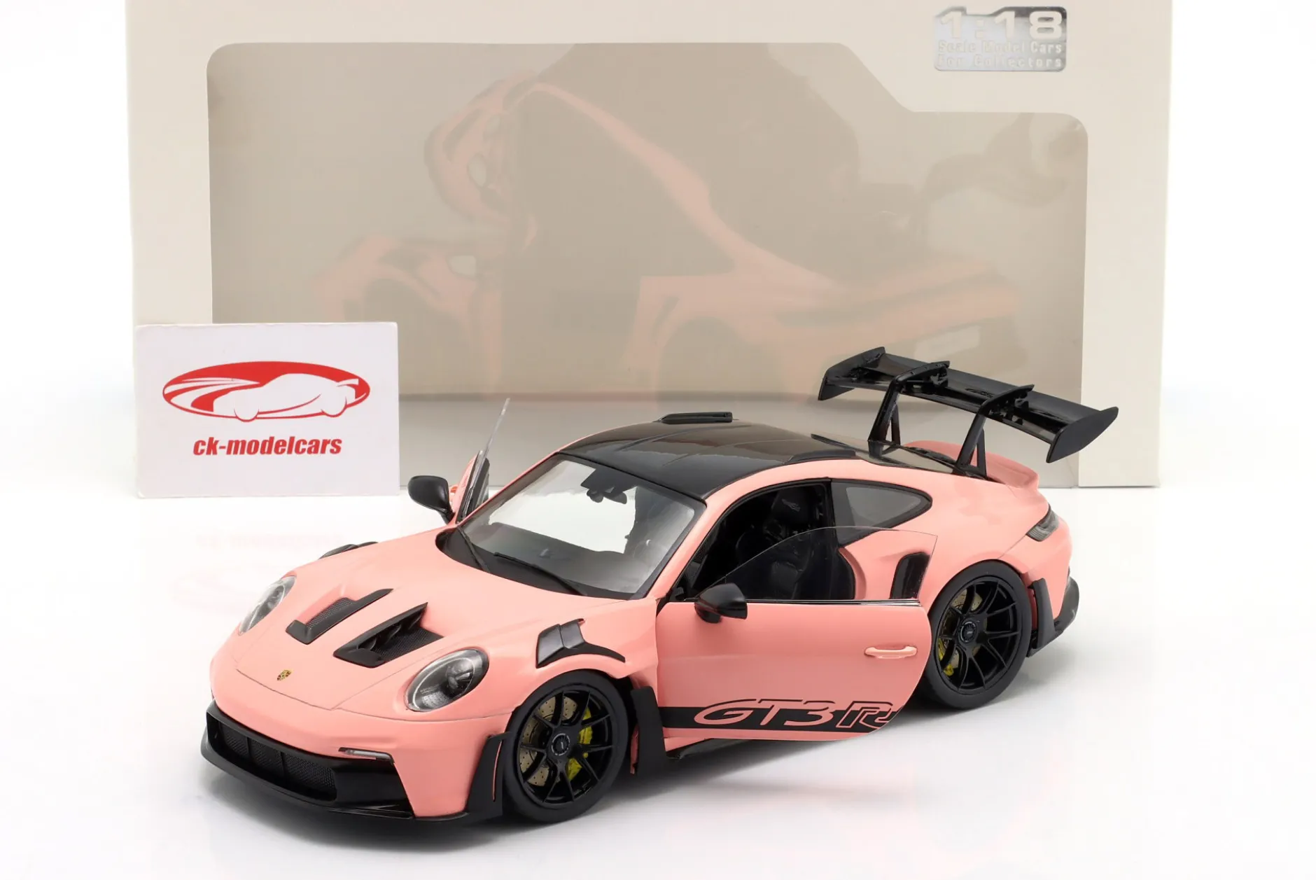 Porsche 911 (992) GT3 RS Baujahr 2024 pink 1:18 Solido