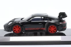 Porsche 911 (992) GT3 RS Baujahr 2022 schwarz / rote Felgen 1:43 Bburago