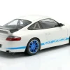 Porsche 911 (996) GT3 RS Baujahr 2002 weiß / blau 1:18 Minichamps