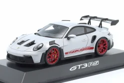 Porsche 911 (992) GT3 RS eisgrau metallic / pyro rot 1:43 Spark