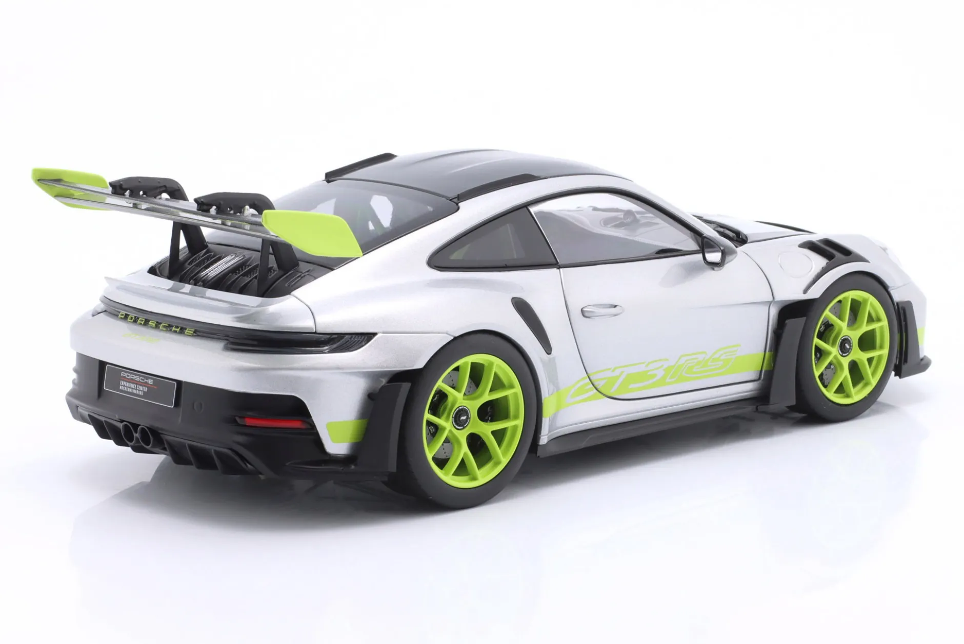 Porsche 911 (992) GT3 RS GT-silbermetallic / acidgrün 1:18 Norev