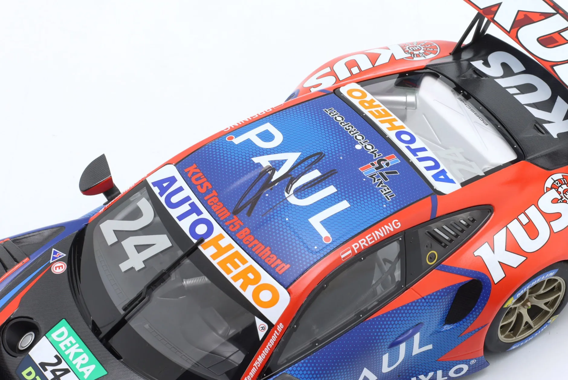 Porsche 911 GT3 R #24 Sieger Norisring DTM 2022 KÜS Team75 Preining Signature 1:18 Minichamps