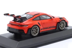 Porsche 911 (992) GT3 RS 2023 rot / goldene Felgen & Dekor 1:43 Minichamps