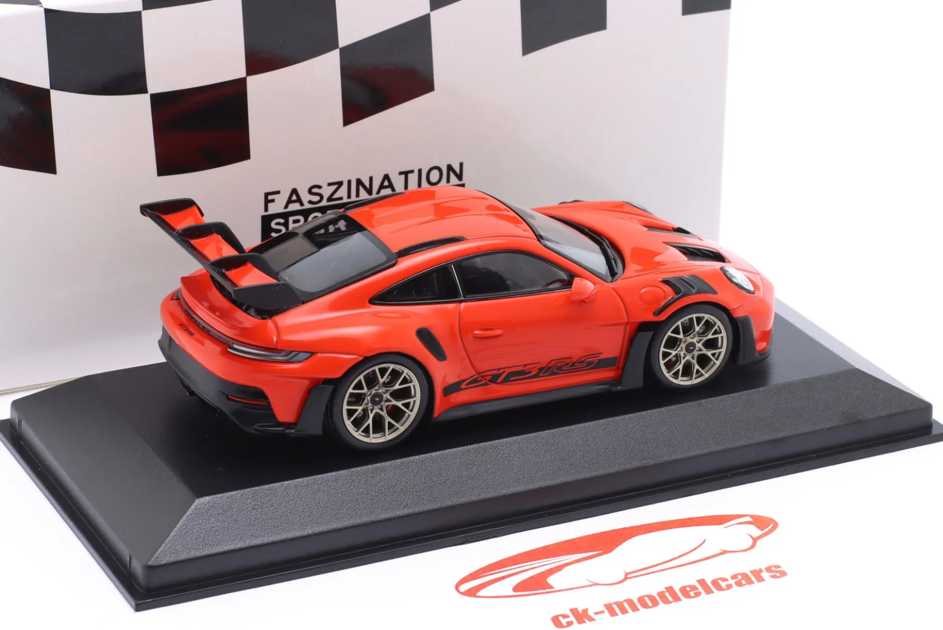 Porsche 911 (992) GT3 RS 2023 rot / goldene Felgen & Dekor 1:43 Minichamps