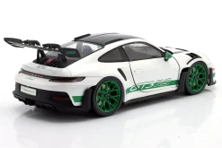 Porsche 911 (992) GT3 RS Tribute Carrera RS 2024 weiß / grün 1:18 Solido