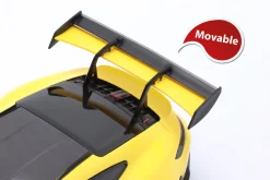 Porsche 911 (992) GT3 RS Weissach-Paket 2024 gelb / rote Felgen 1:18 Minichamps