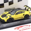 Porsche 911 (992) GT3 RS Weissach-Paket 2023 gelb / schwarze Felgen 1:43 Minichamps