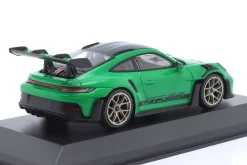 Porsche 911 (992) GT3 RS Weissach-Paket 2023 grün / goldene Felgen 1:43 Minichamps