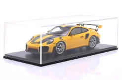 Porsche 911 (991) GT2 RS Weissach-Paket signalgelb 1:18 Spark