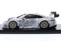 Porsche 911 (992) GT3 R Testcar Erlkönig weiß / schwarz 1:18 Spark