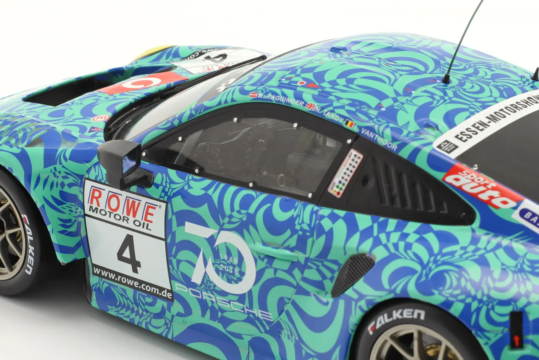 Porsche 911 GT3 R #4 VLN 7 Nürburgring 2018 Falken Motorsports 1:18 Ixo