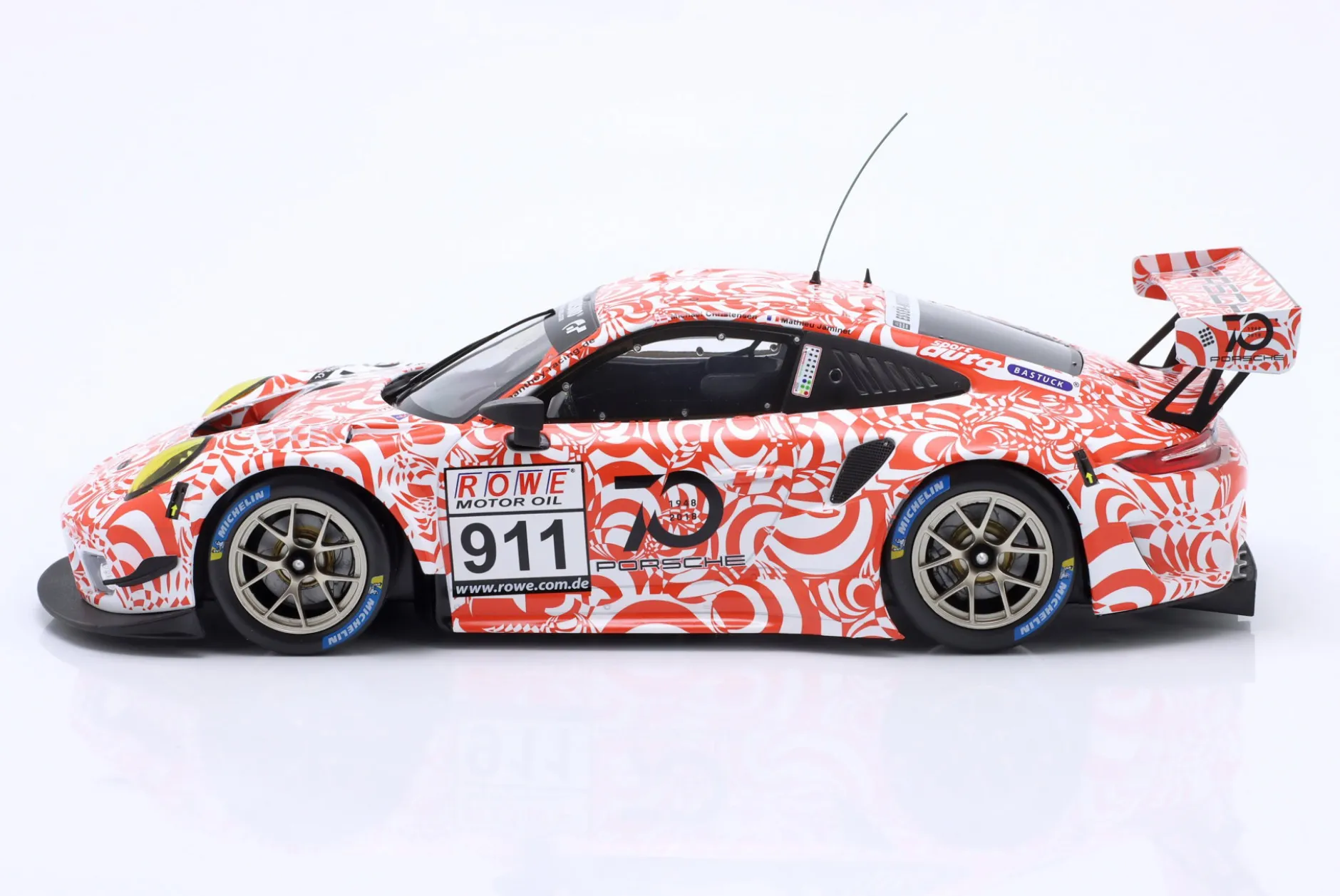 Porsche 911 GT3 R #911 VLN 9 Nürburgring 2018 Manthey Racing 1:18 Ixo