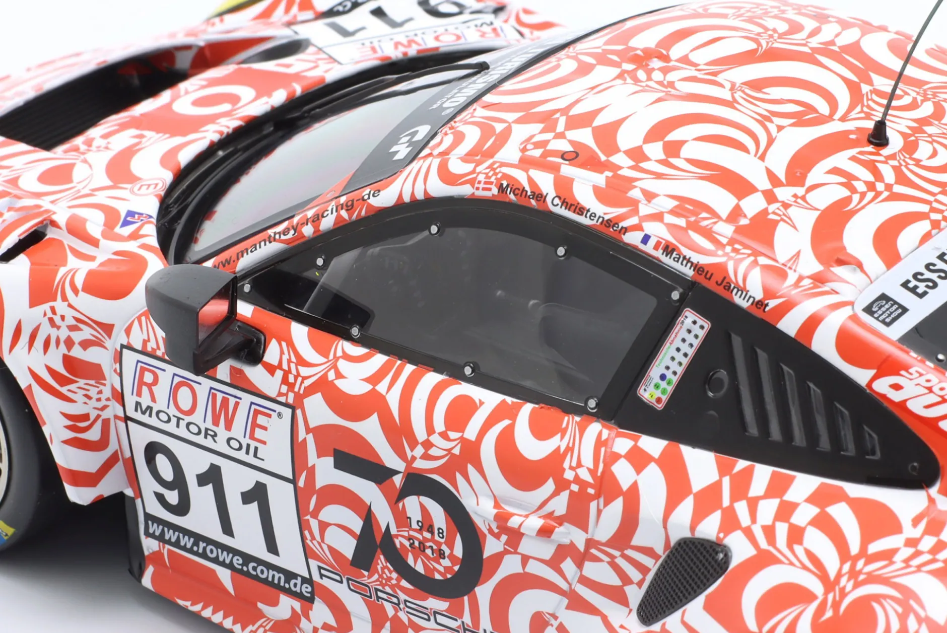 Porsche 911 GT3 R #911 VLN 9 Nürburgring 2018 Manthey Racing 1:18 Ixo