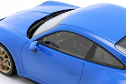 Porsche 911 (992) GT3 2021 sharkblue / goldene Felgen 1:18 Minichamps