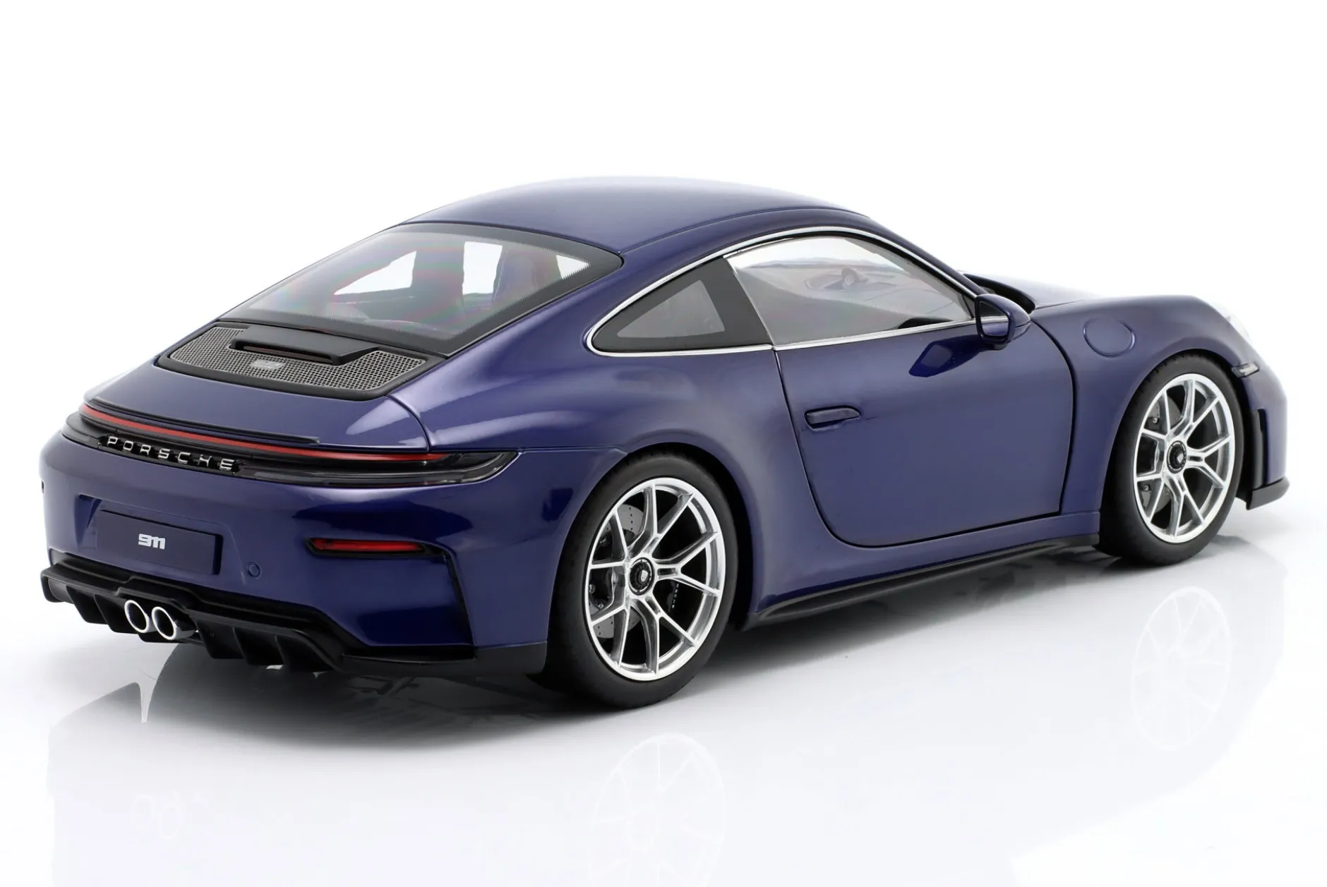 Porsche 911 GT3 Touring (992.2) Baujahr 2025 metallic enzianblau 1:18 Norev