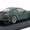 Porsche 911 GT3 Touring (992.2) Baujahr 2025 oakgrün metallic 1:43 Minichamps
